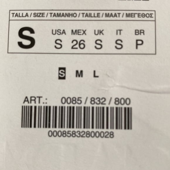 Zara Floral 2 pc Suit - Picture 7 of 7